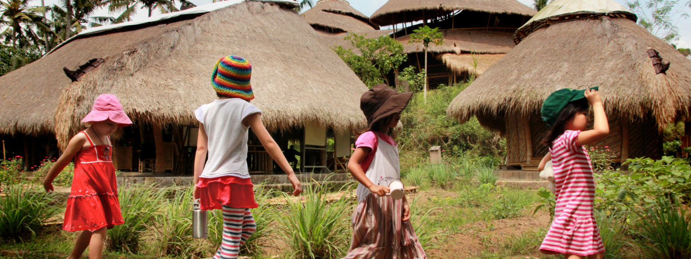 JEWELLERY DESIGNER WHO BUILT A SCHOOL IN BALI