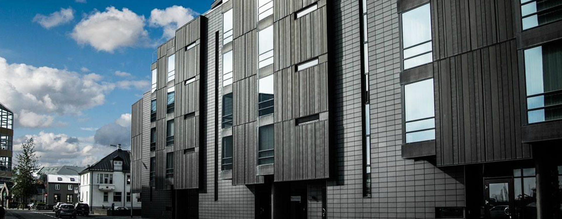 Black Pearl Apartment