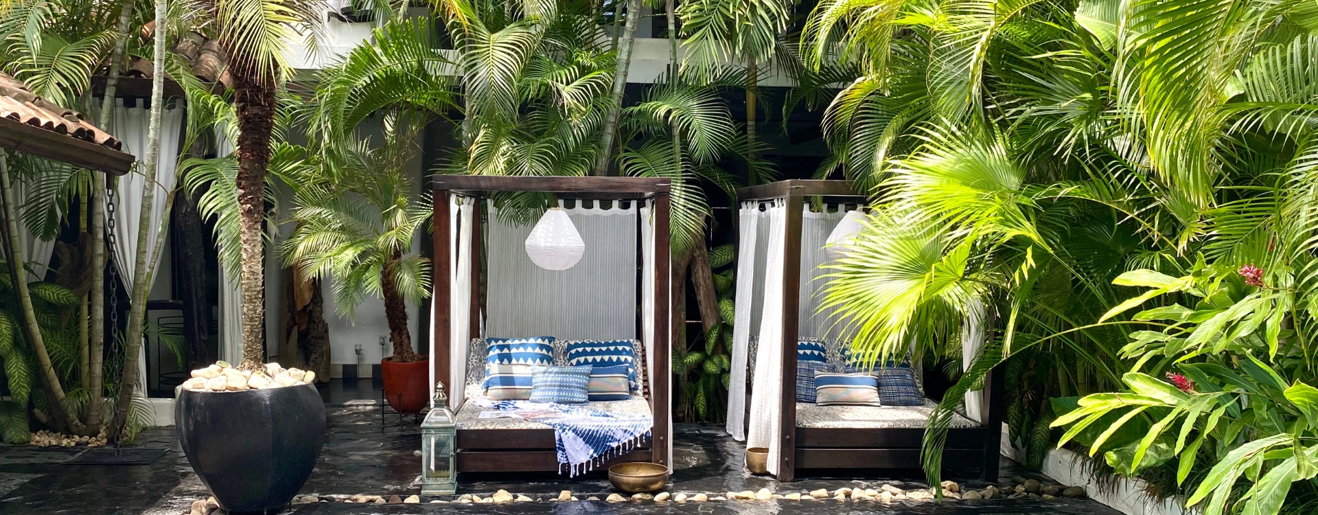 Hotel Tribal Granada swimming pool