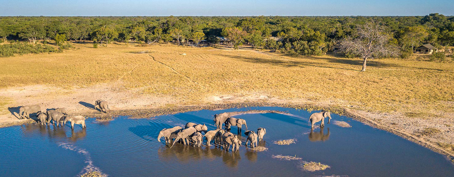 Little-Makalolo-Camp_Aerial_Waterhole