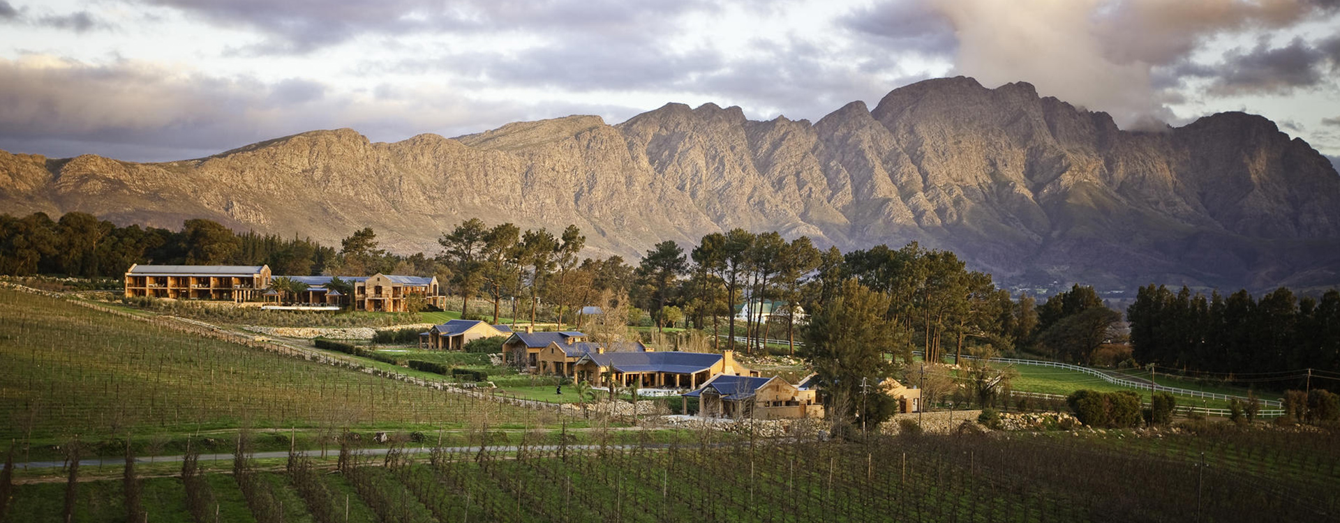 Mont-Rochelle_Aerial-Mountain--View_Vineyard-updated