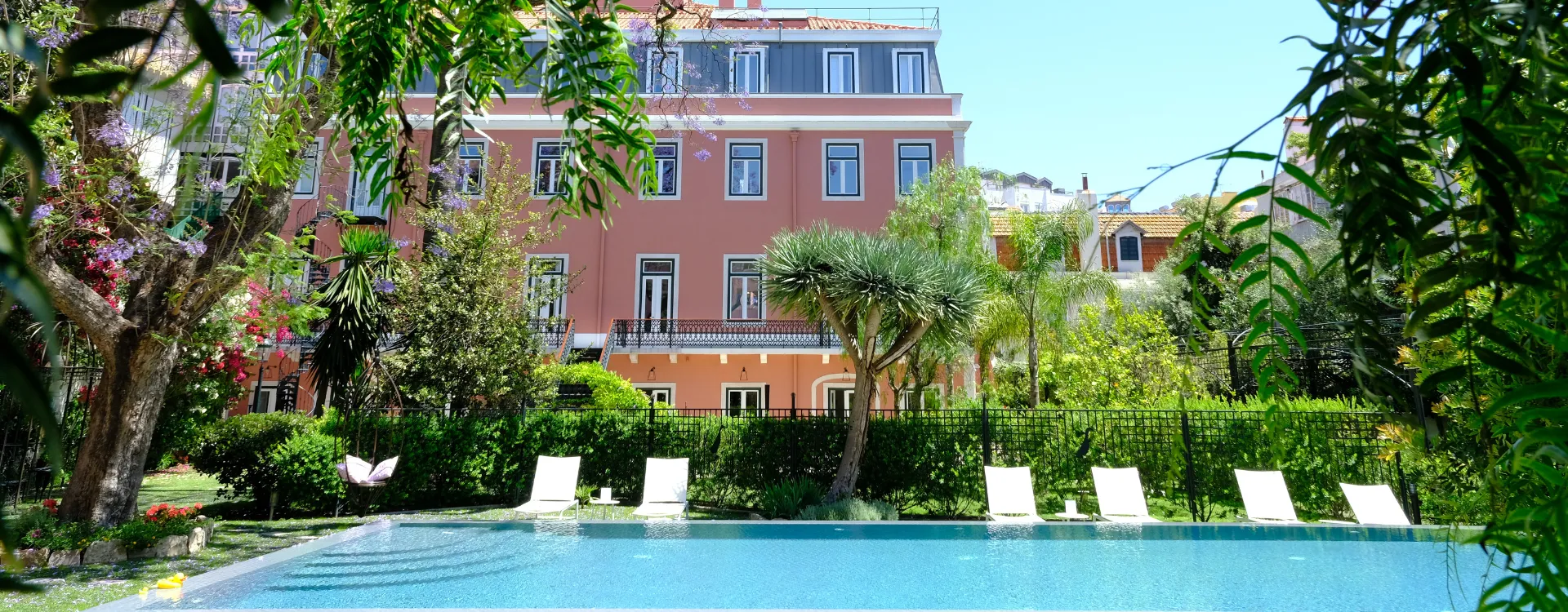 Exterior image of luxury hotel Palacio Principe Real Lisbon