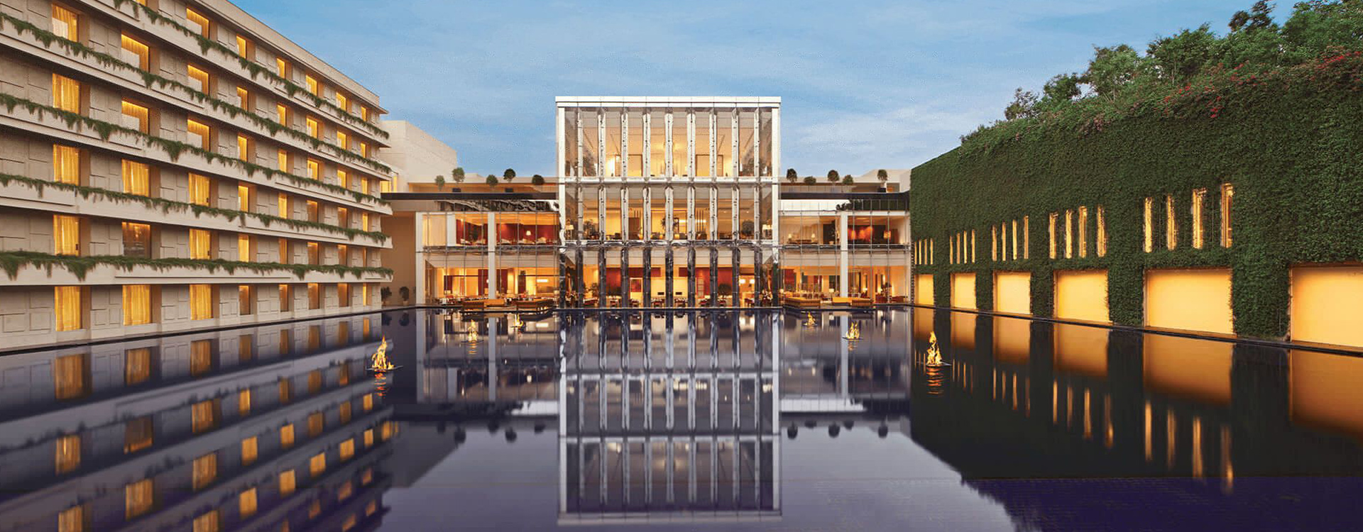 The-Oberoi-Gurgaon_Exterior-Pool